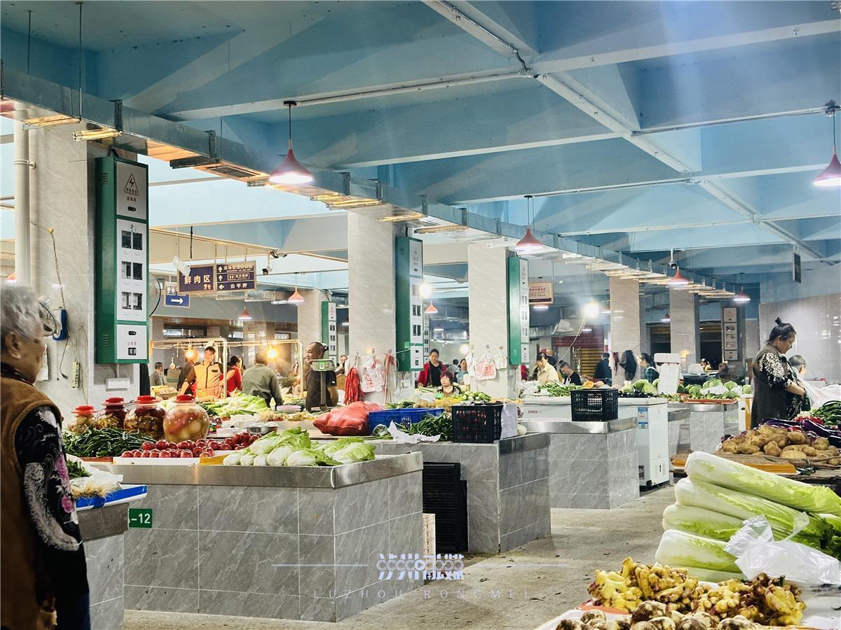 彩神vll“颜值”提升 石马沟农贸市场升级改造主体工程完成(图3)