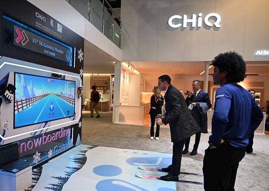 CES 2025：长虹多款AI产品亮相 中国“智”造闪耀科技秀彩神vll场(图4)