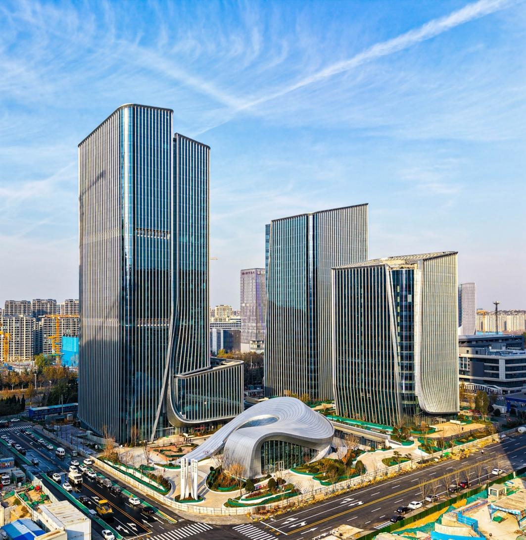 云泰中心盛大交付：济南40生态商办瞩目而至彩神vll(图3)